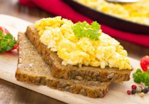 Guarnições (diferentes) para pão